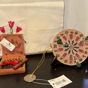 Wooden Dartboard and Cigar Box ornaments Set